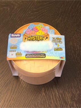 RMS Crazy Fun Ploofs Mystery Dumpling - Plush Edition Toy